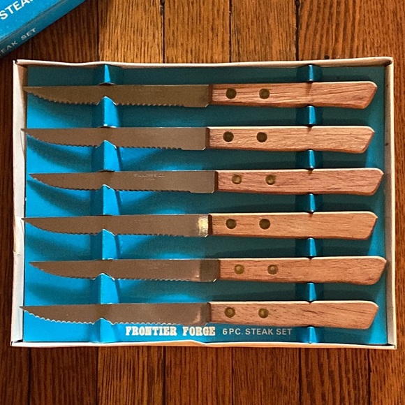 Vintage Steak Knife Set - Picture 3 of 8